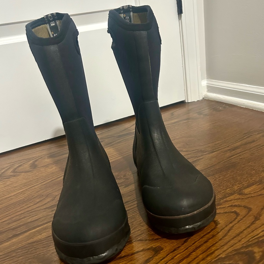 BOGS Size 6 Kids/8 Womens Snow/Rain Boots
